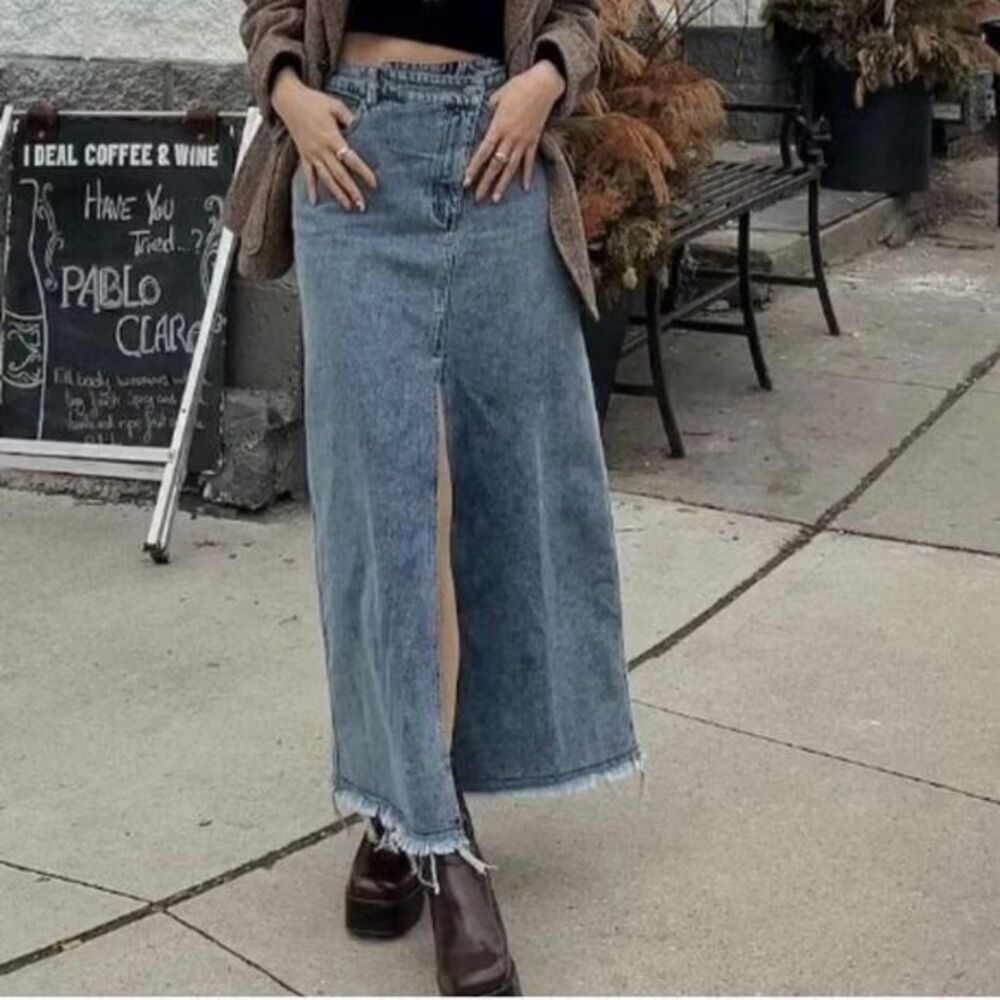 Commense Asymmetrical Vintage-Inspired Denim Maxi Skirt‎ Front Slit Frayed Hem M